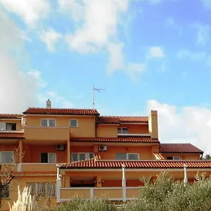 apartments-melita-supetarska-draga.primorje-gorskikotar.com/